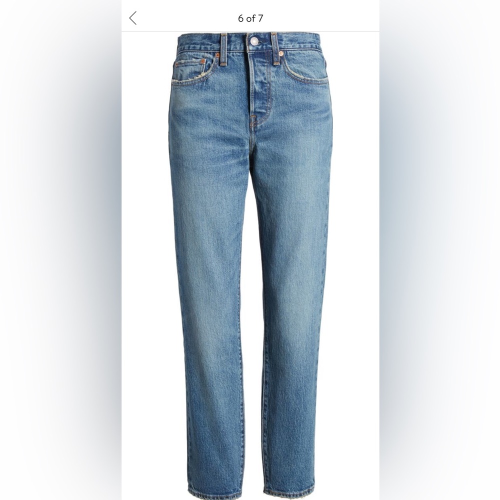 Levi’s crop jeans